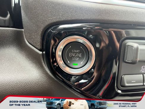 New 2026 GMC Sierra 1500 SLE image 23