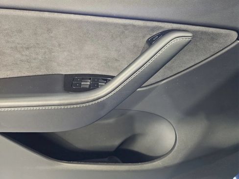 Used 2020 Tesla Model Y Long Range AWD/4WD image 13