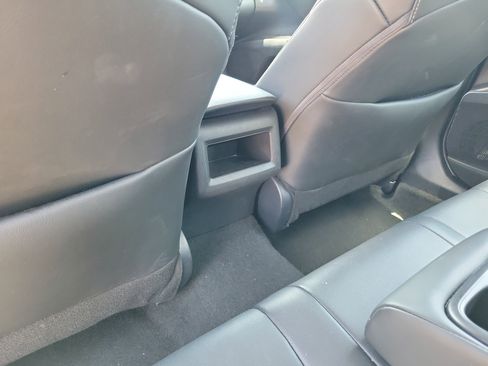 Used 2024 Toyota Camry SE image 13