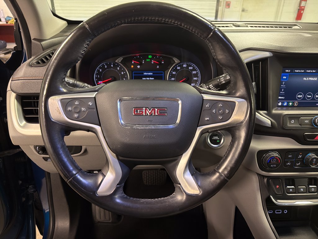 Used 2020 GMC Terrain SLE w/ Driver Convenience Package FWD image 28