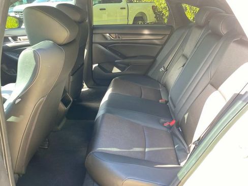 Used 2020 Honda Accord Sport image 9