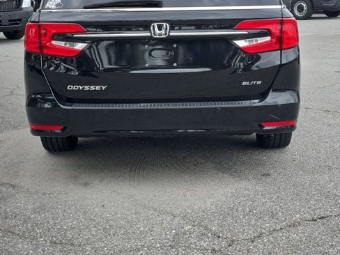 Used 2022 Honda Odyssey Elite image 6