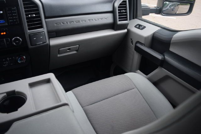 Used 2019 Ford F250 XL w/ STX Appearance Package AWD/4WD image 13