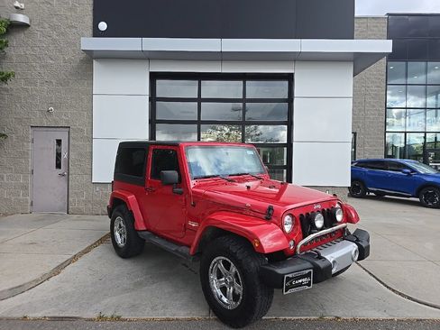Used 2014 Jeep Wrangler Sahara w/ Connectivity Group AWD/4WD image 1