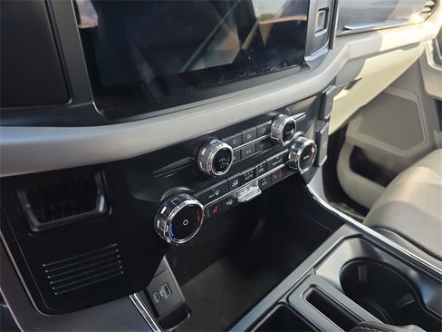 Used 2023 Ford F150 Lightning XLT image 25