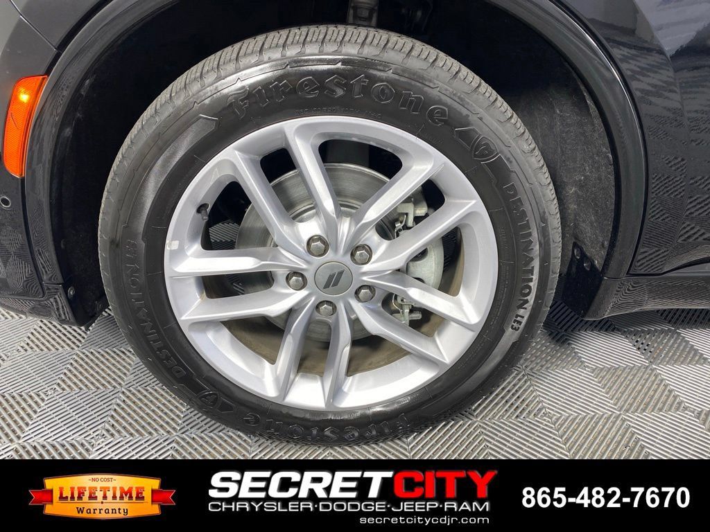 Used 2022 Dodge Durango R/T w/ Blacktop Package AWD/4WD image 9