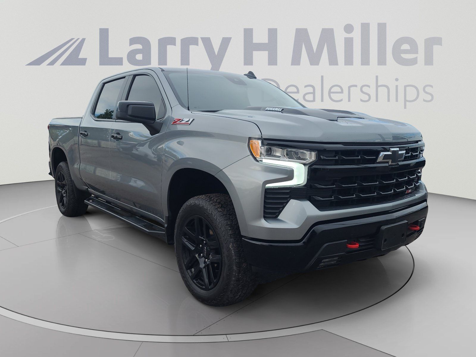 Used 2025 Chevrolet Silverado 1500 LT Trail Boss w/ Convenience Package II AWD/4WD image 7
