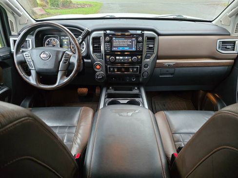 Used 2017 Nissan Titan Platinum Reserve w/ Off-Road Package image 17