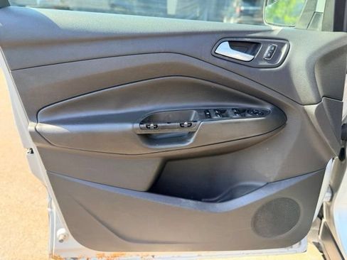 Used 2013 Ford Escape SE FWD image 15