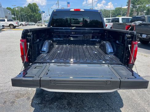 New 2025 Ford F150 Lariat w/ Equipment Group 501A Mid image 17