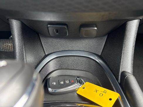 Used 2018 Chevrolet Malibu Hybrid image 25