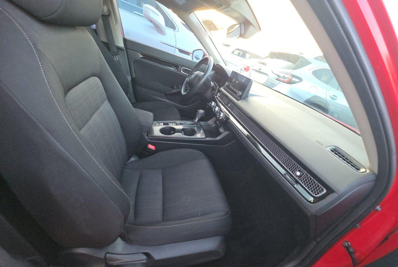 Used 2023 Honda Civic EX image 11