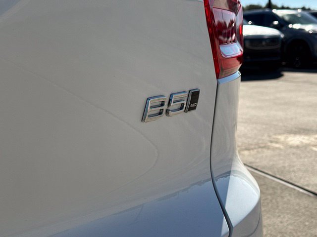 Certified 2024 Volvo XC40 B5 Core AWD/4WD image 36