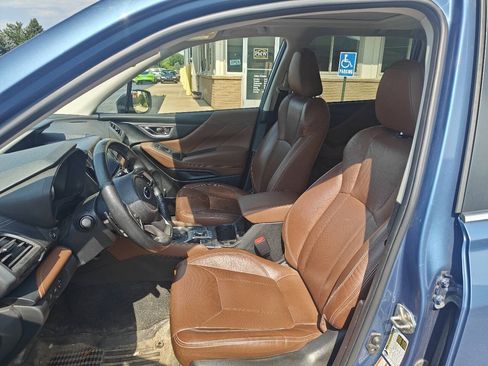 Used 2020 Subaru Forester Touring AWD/4WD image 11