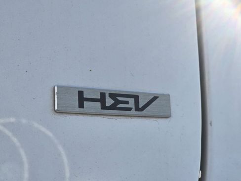 Used 2023 Kia Niro LX image 22