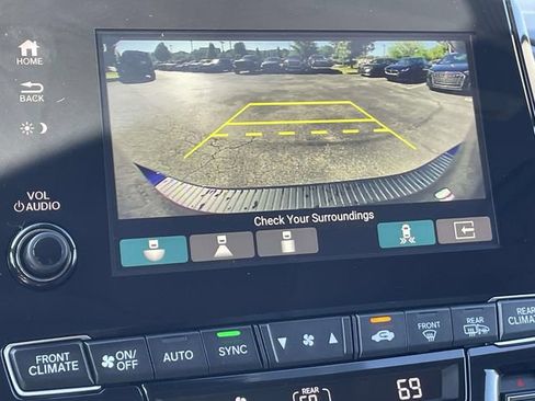 Used 2024 Honda Odyssey Touring image 31