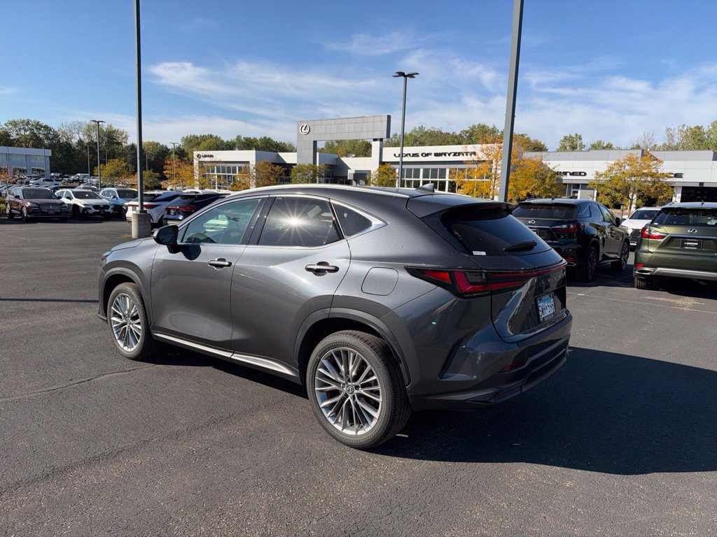 Used 2026 Lexus NX 350h AWD w/ Accessory Package (2T) image 39