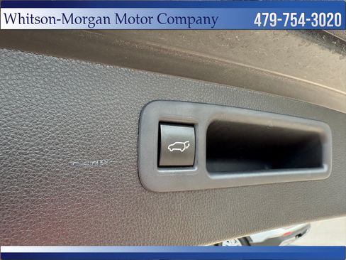 Used 2022 Toyota Highlander XLE AWD/4WD image 34