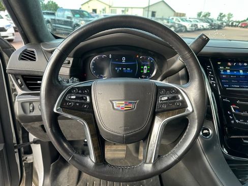 Used 2019 Cadillac Escalade Platinum AWD/4WD image 13