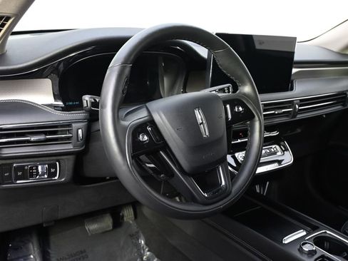 New 2026 Lincoln Corsair Reserve w/ Jet Appearance Package AWD/4WD image 11