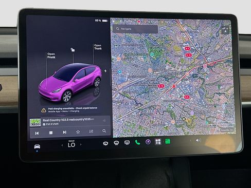 Used 2023 Tesla Model Y 2WD image 21