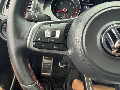 Used 2015 Volkswagen GTI S FWD image 28