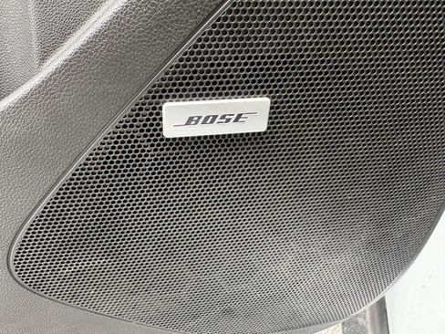 Used 2022 Chevrolet Bolt LT w/ Infotainment Package image 18