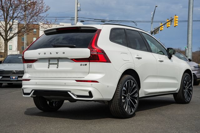 New 2026 Volvo XC60 B5 Ultra w/ Protection Package Premier AWD/4WD image 5
