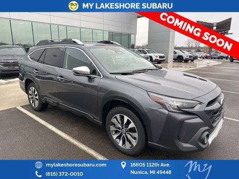 Used 2023 Subaru Outback Touring XT AWD/4WD image 1