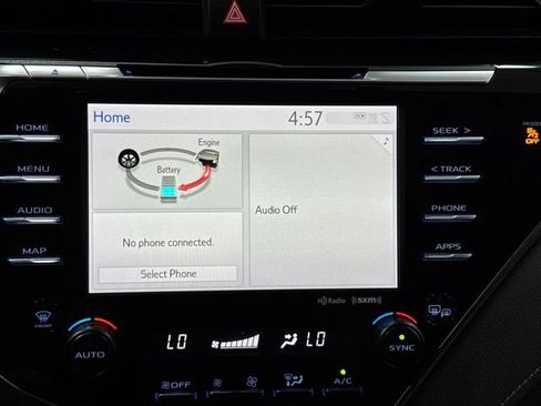 Used 2019 Toyota Camry Hybrid FWD image 4
