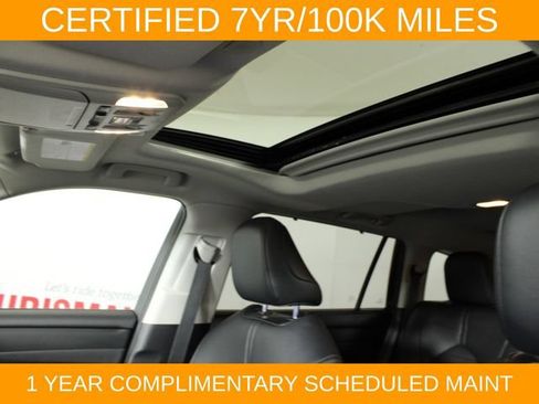Used 2023 Toyota Highlander XLE AWD/4WD image 27