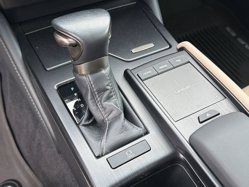 Used 2021 Lexus ES 350 w/ Premium Package FWD image 32
