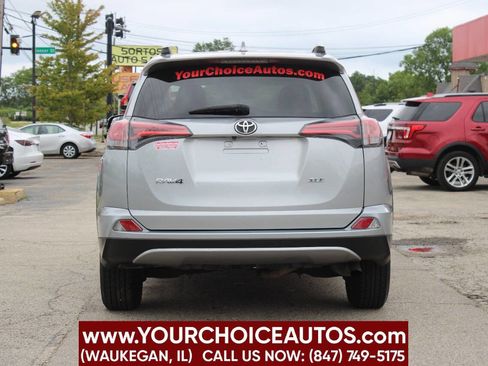 Used 2018 Toyota RAV4 XLE image 6