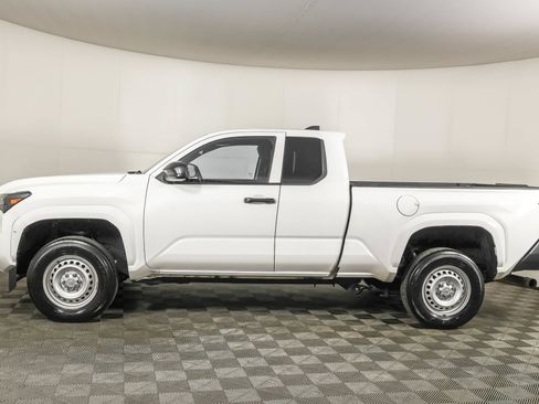 Used 2024 Toyota Tacoma SR RWD image 18