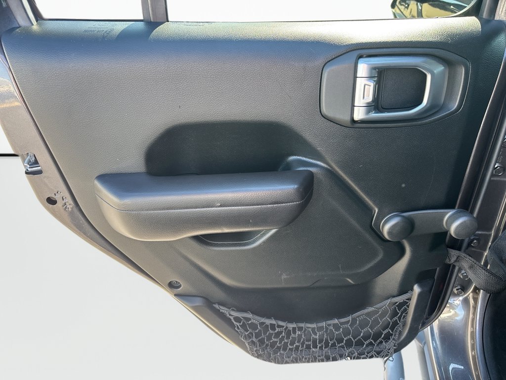 Used 2018 Jeep Wrangler Unlimited Sport AWD/4WD image 19