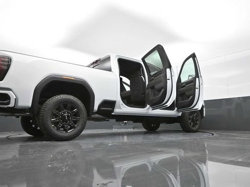 New 2026 GMC Sierra 2500 AT4 w/ AT4 Premium Plus Package image 45