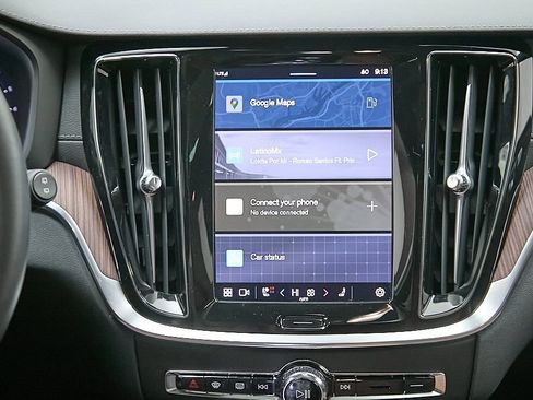 Certified 2024 Volvo V60 B5 Cross Country Ultimate image 28