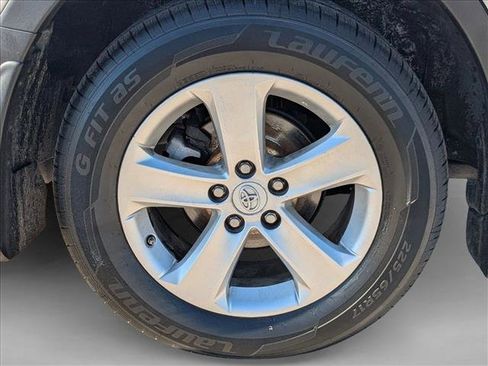 Used 2013 Toyota RAV4 XLE image 21