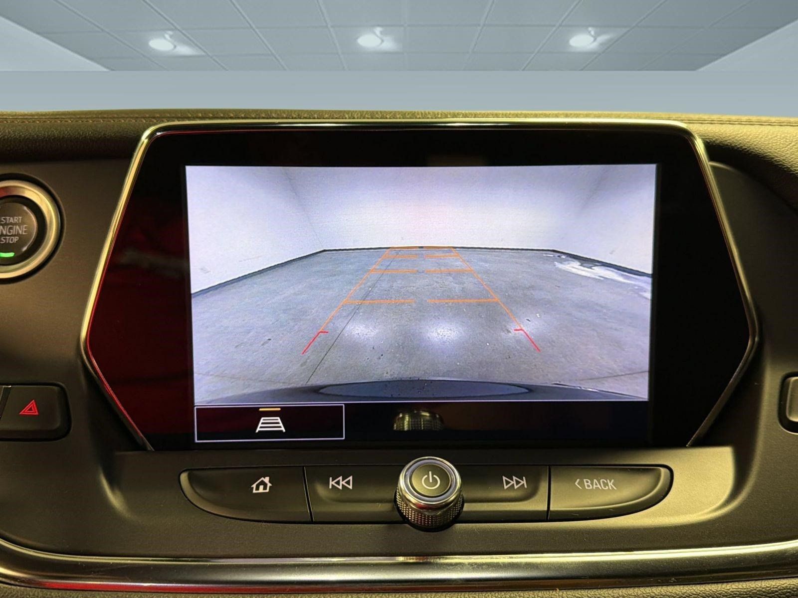 Used 2022 Chevrolet Blazer Premier w/ Enhanced Convenience Package FWD image 18