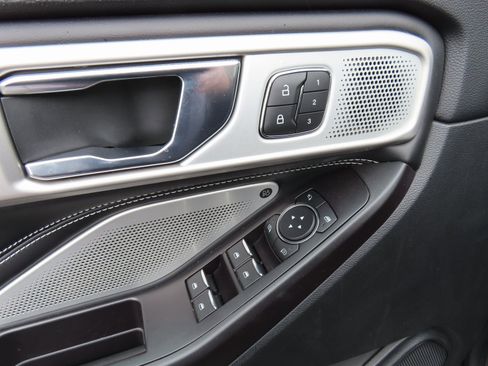 Used 2020 Ford Explorer ST w/ ST Street Pack image 13