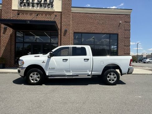 Used 2024 RAM 2500 Big Horn AWD/4WD image 3