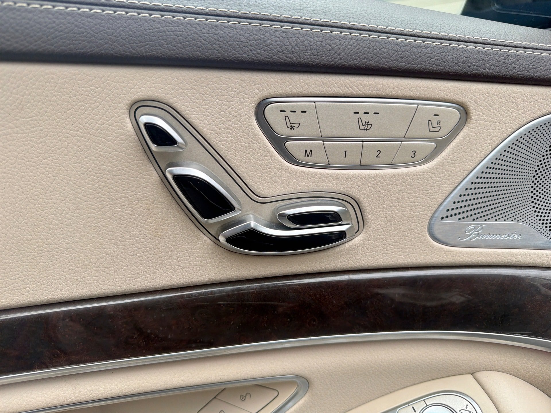 Used 2020 Mercedes-Benz S 560 4MATIC Sedan image 14