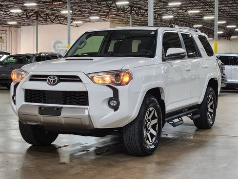 Used 2021 Toyota 4Runner TRD Off-Road Premium AWD/4WD image 4