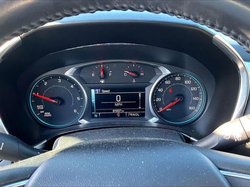 Used 2018 Chevrolet Equinox LT w/ Sun & Infotainment Package image 13