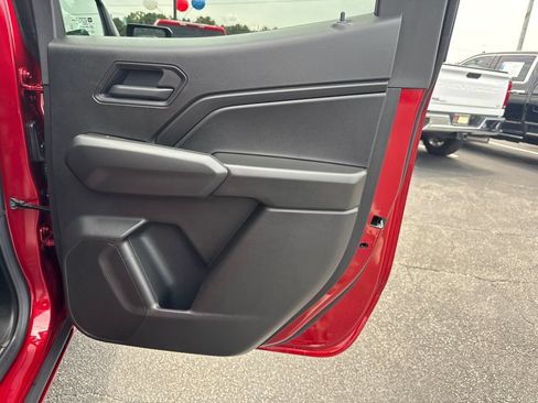 Used 2026 Chevrolet Colorado Trail Boss AWD/4WD image 17