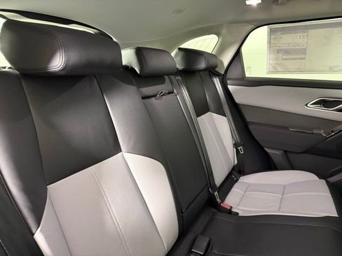 Certified 2025 Land Rover Range Rover Velar Dynamic SE image 29