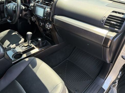 Used 2016 Toyota 4Runner Trail Premium AWD/4WD image 28