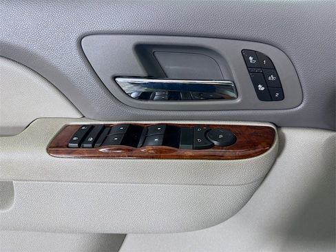 Used 2011 Chevrolet Silverado 3500 LTZ w/ LTZ Plus Package image 22