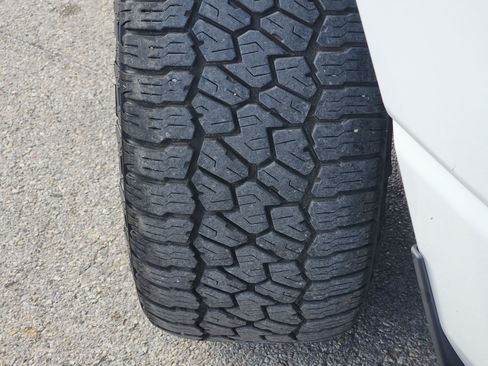 Used 2023 RAM 1500 Laramie AWD/4WD image 11