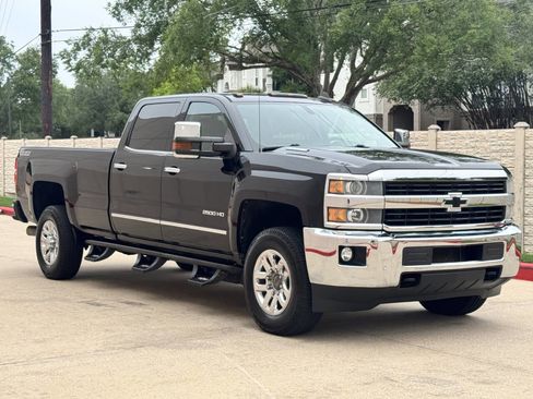 Used 2016 Chevrolet Silverado 2500 LTZ w/ Duramax Plus Package AWD/4WD image 7